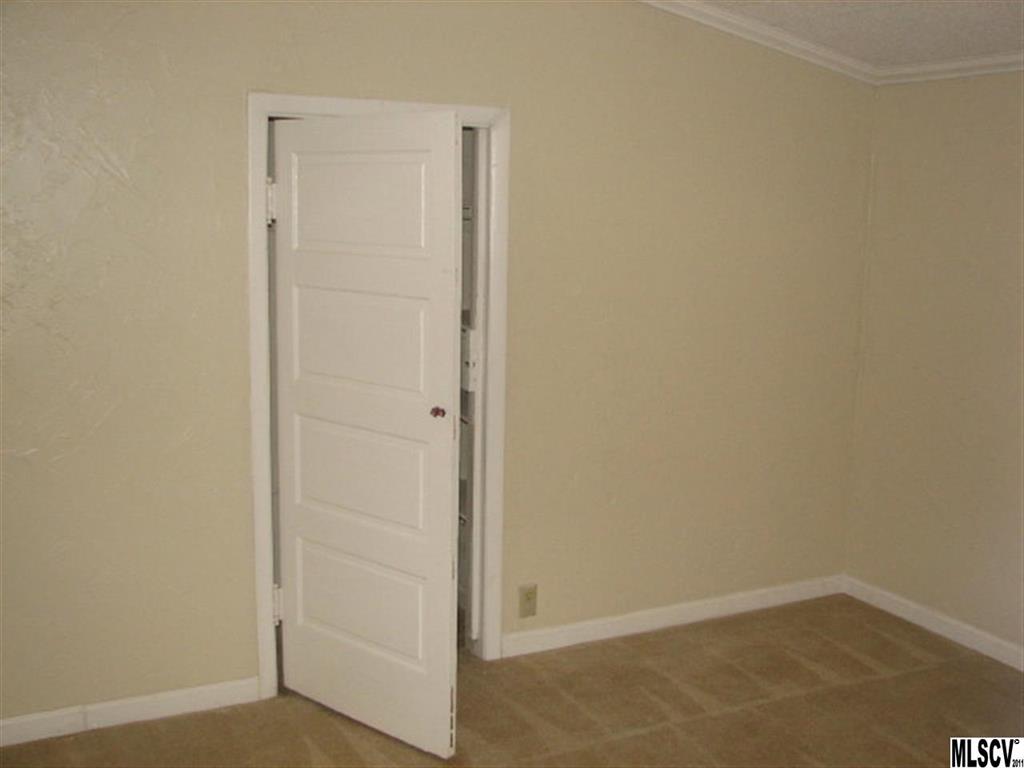 7394 R R H Road Hickory, NC 28602 - Photo 8 of 21 Gallery Image 8