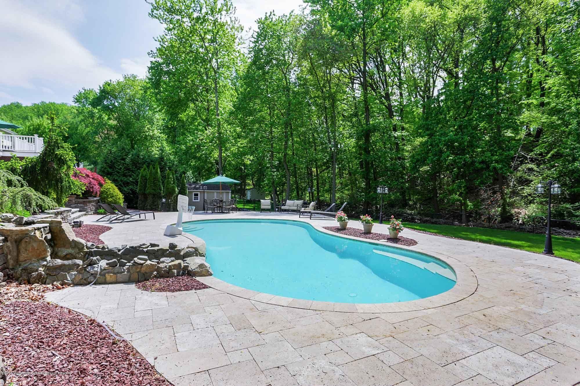 244 Nottingham Road Morganville, NJ 07751 - Photo 31 of 34 t7Clt14g