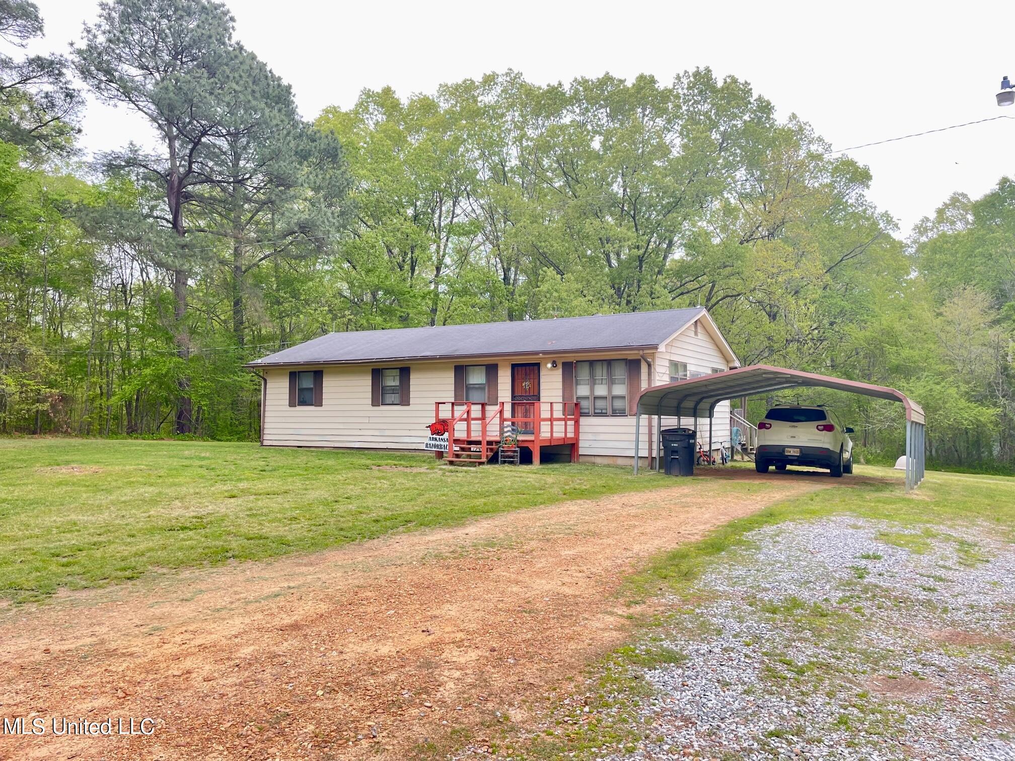 400 Bend Road Coldwater, MS 38618 - Photo 1 of 21 Front of Home