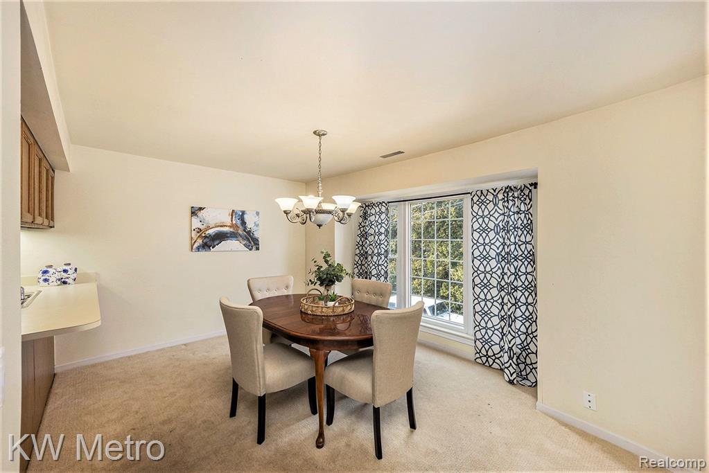1695 Huntington Park, Unit D Rochester Hills, MI 48309 - Photo 6 of 24