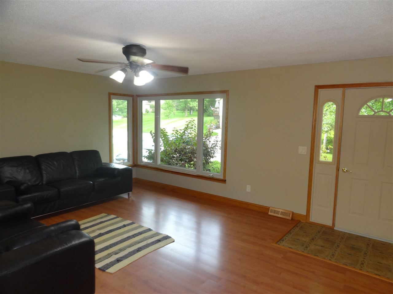 124 Country Club Road Williamsburg, IA 52361 - Photo 5 of 23 Gallery Image 5