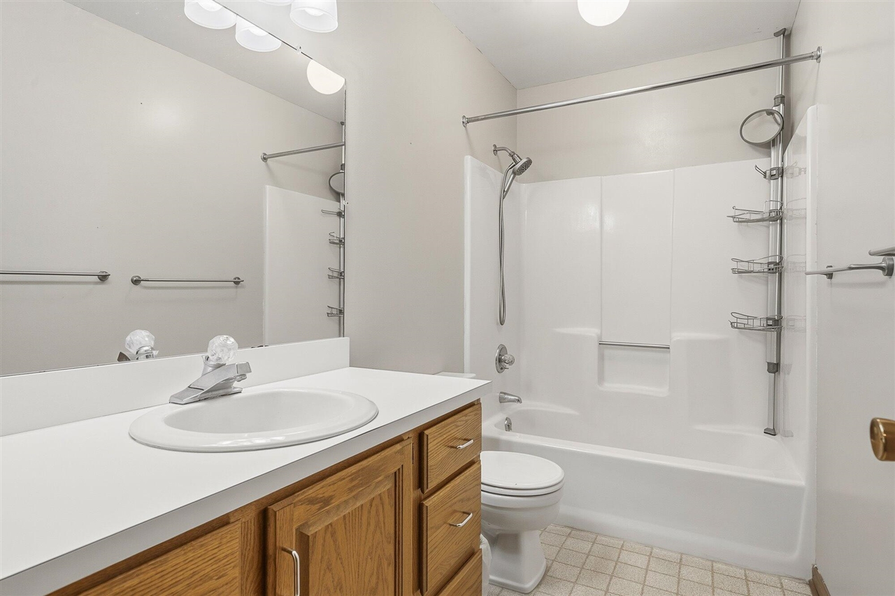 5128 Green Meadow Road Kalamazoo, MI 49009 - Photo 14 of 25