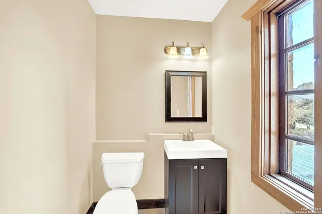 a view of a storage & utility room