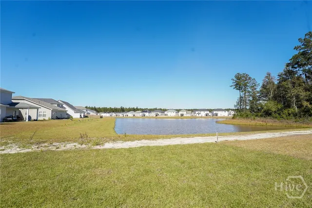 $2,500 | 105 Exmoor Circle, Bloomingdale, GA 31302