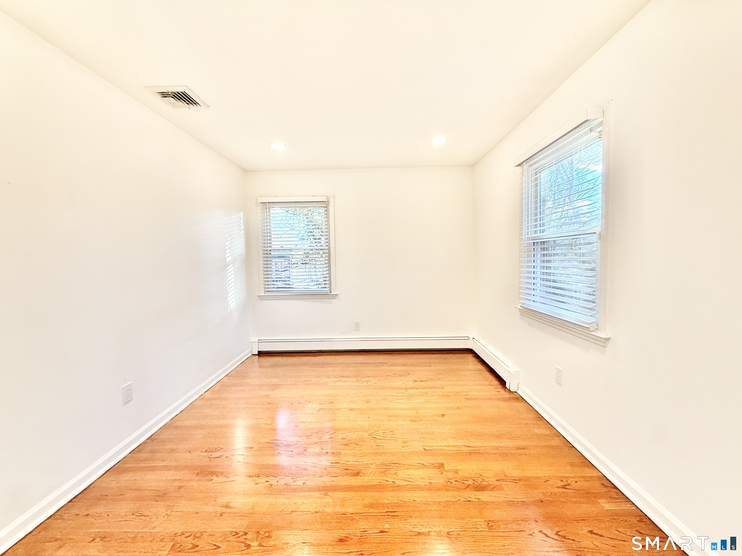 36 Center Drive Greenwich, CT 06870 - Photo 14 of 30