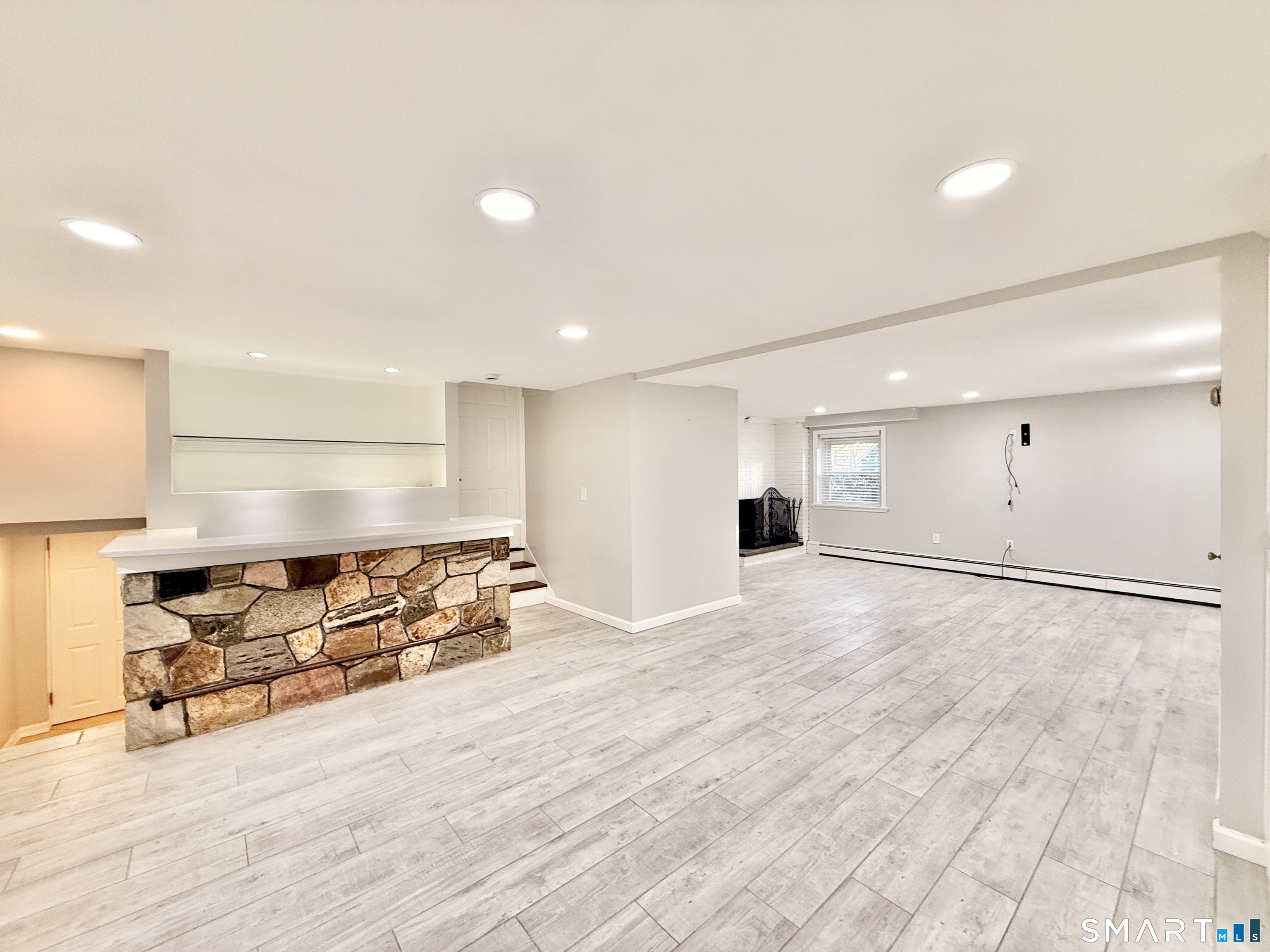 36 Center Drive Greenwich, CT 06870 - Photo 22 of 30