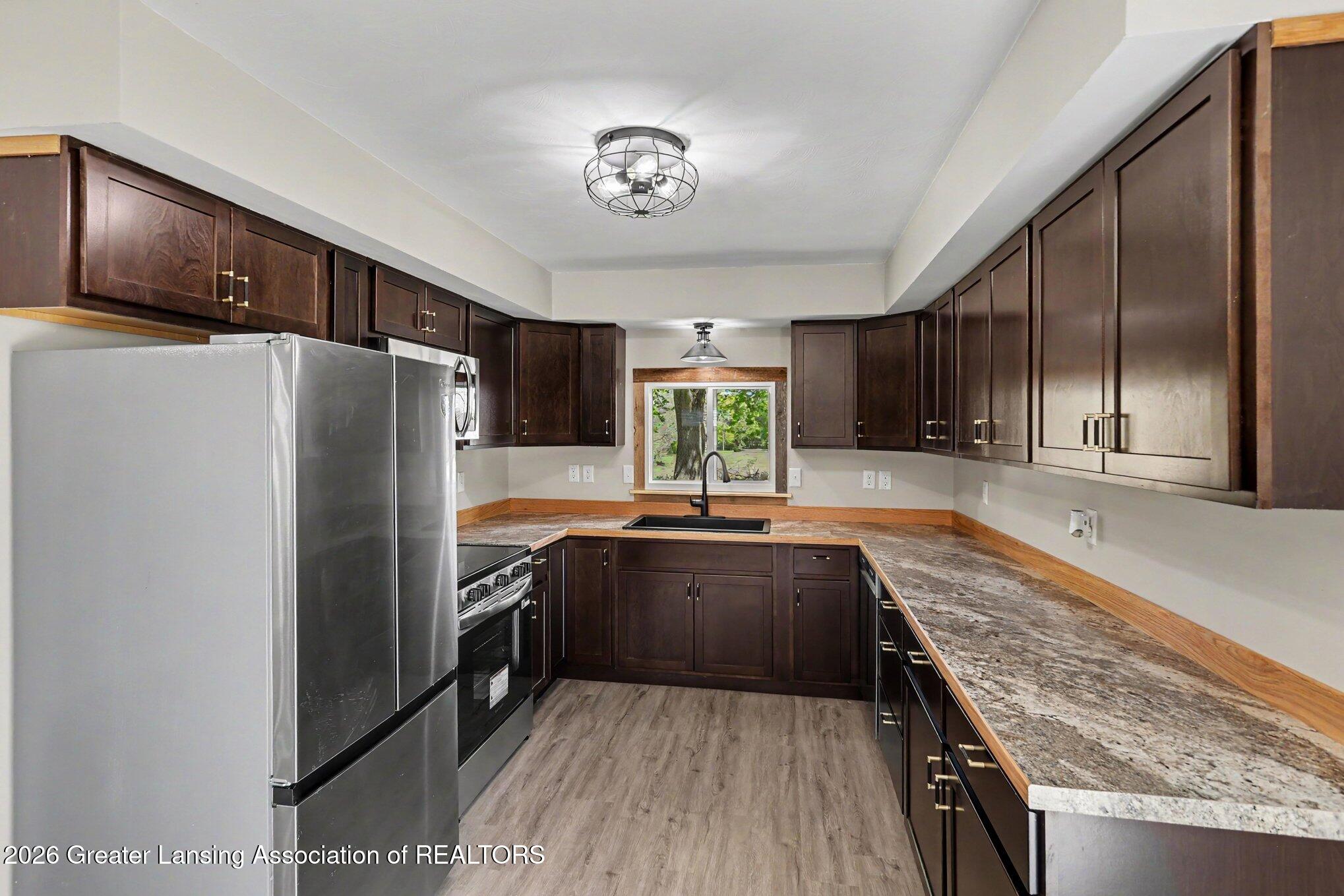 12579 Onondaga Road Onondaga, MI 49264 - Photo 4 of 19 Kitchen