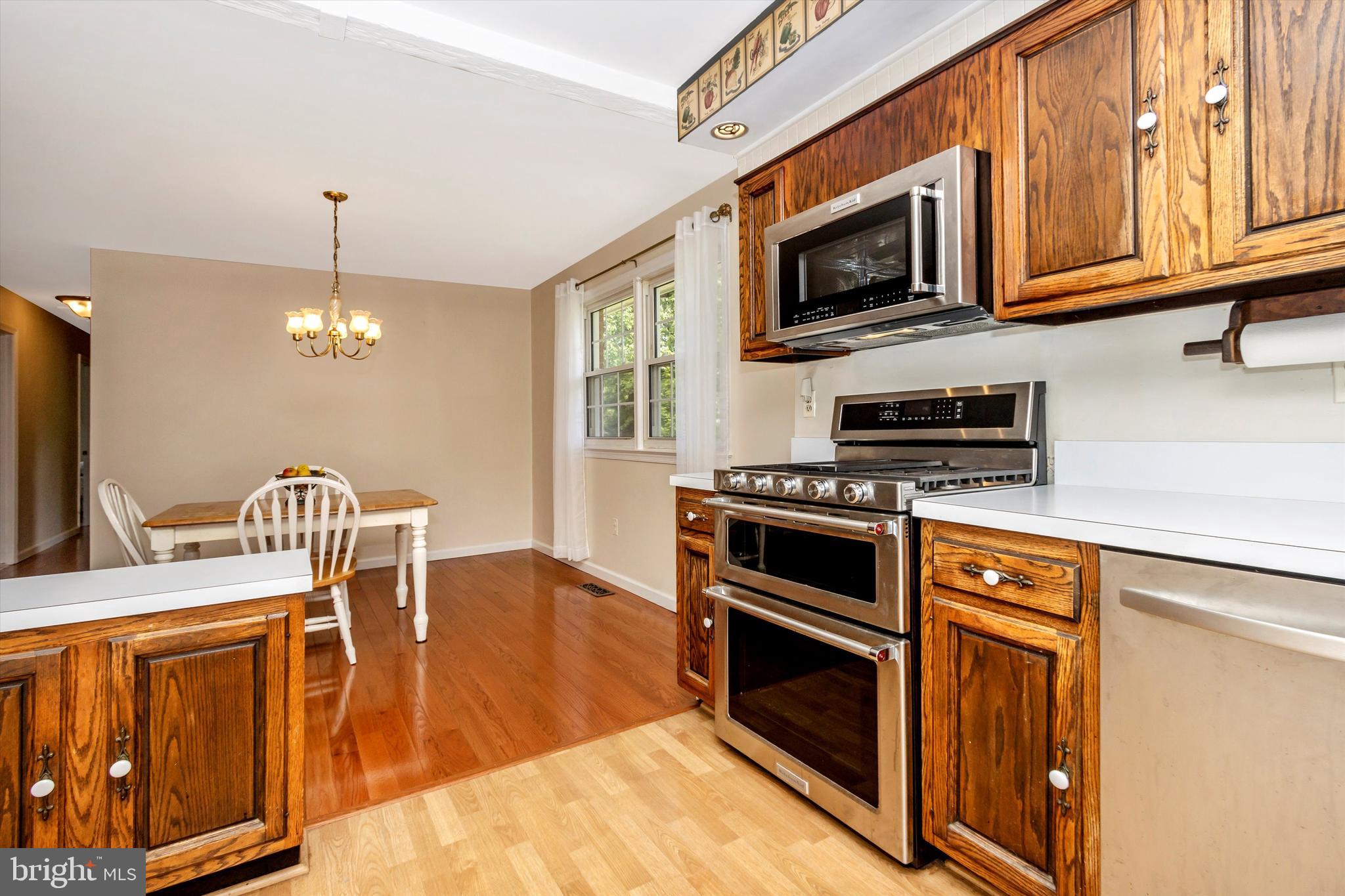 19621 Charline Manor Road Olney, MD 20832 - Photo 19 of 58