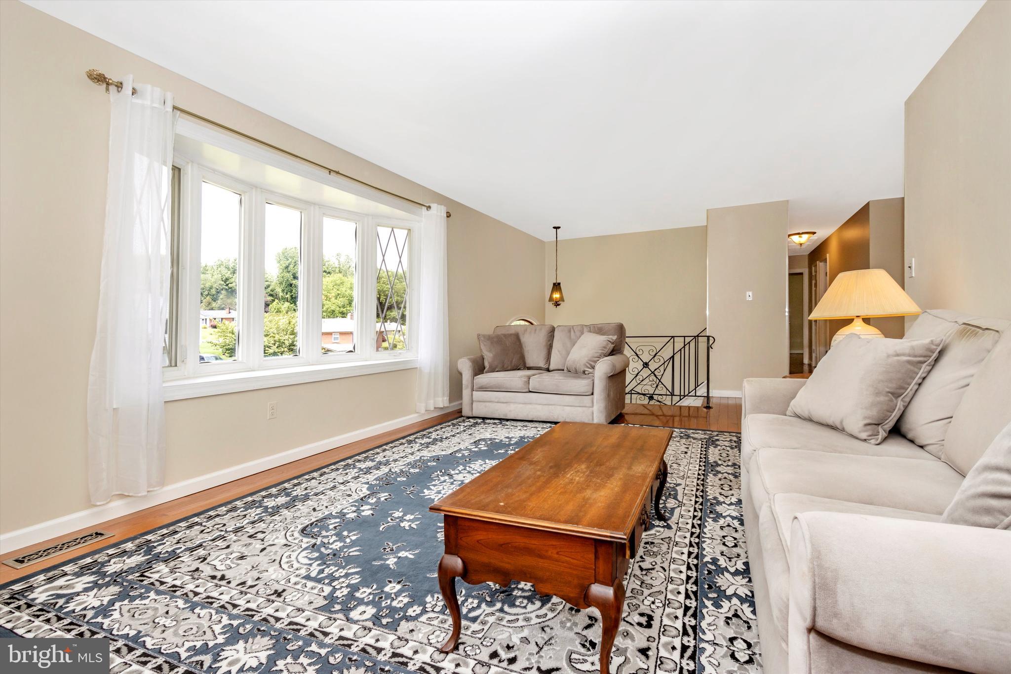 19621 Charline Manor Road Olney, MD 20832 - Photo 8 of 58