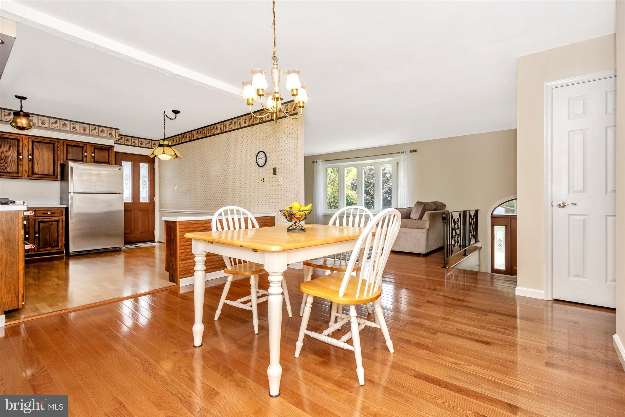 19621 Charline Manor Road Olney, MD 20832 - Photo 10 of 58