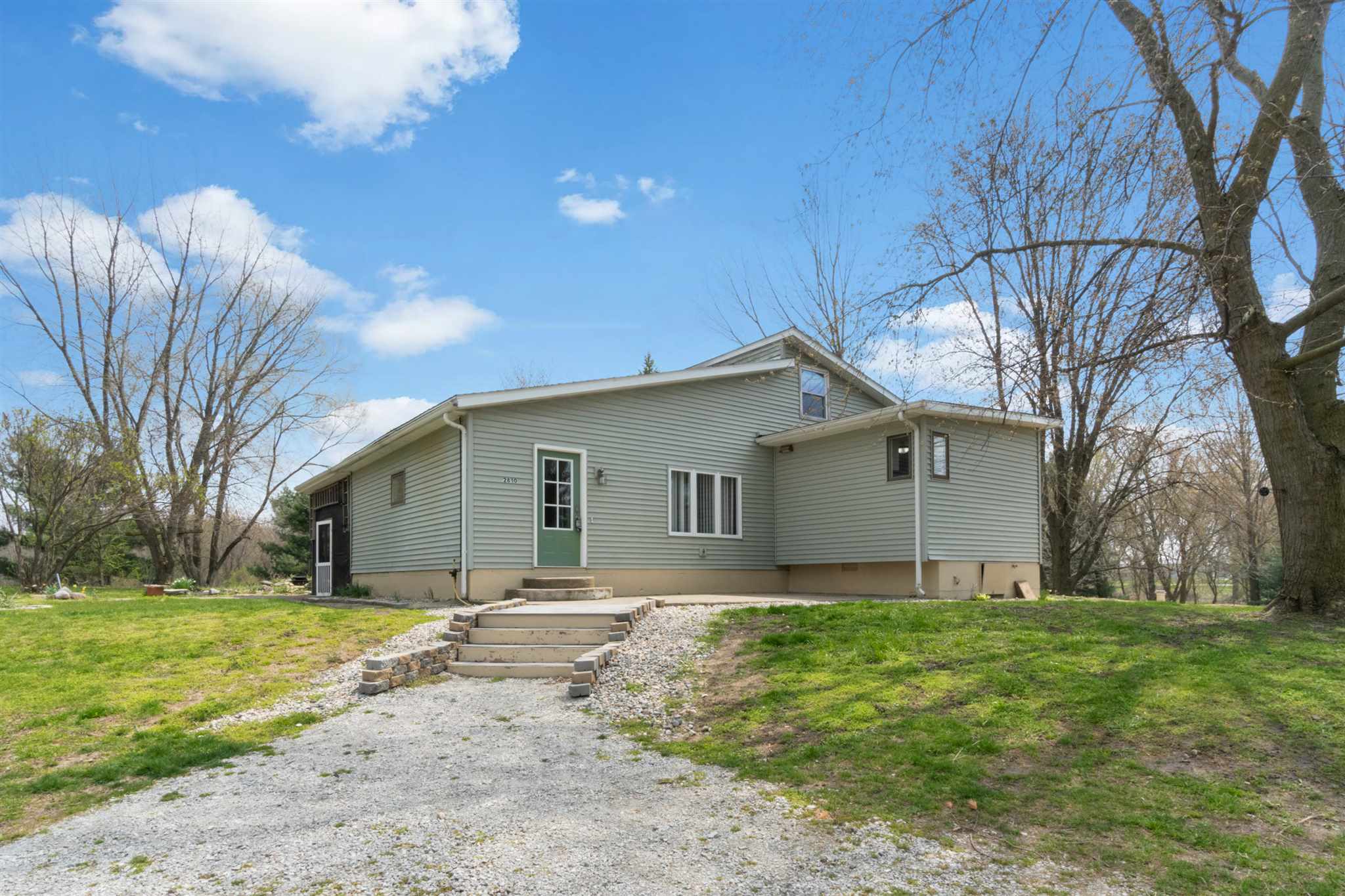 2810 Hunter Road Huntertown, IN 46748 - Photo 2 of 36