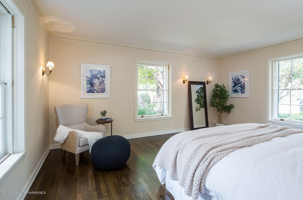 1590 Lombardy Road Pasadena, CA 91106 - Photo 46 of 85 a bedroom with a bed and a large window