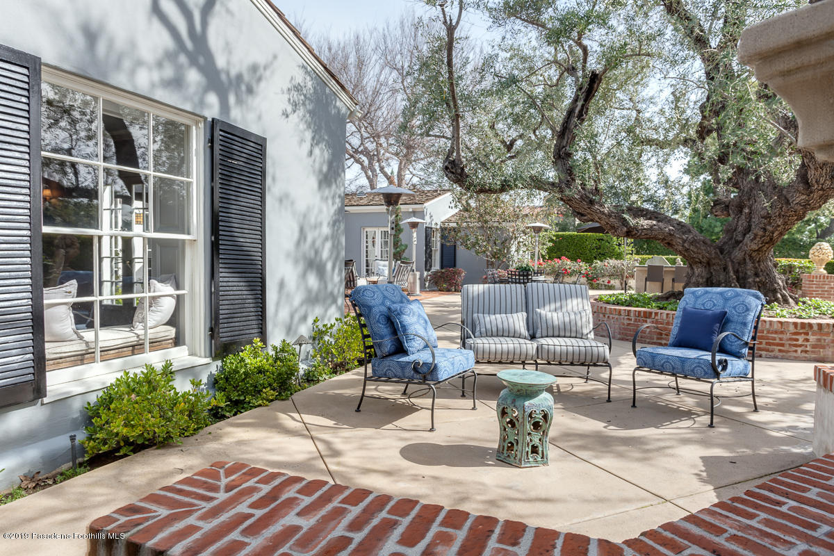 1590 Lombardy Road Pasadena, CA 91106 - Photo 63 of 85 a view of outdoor space yard and patio