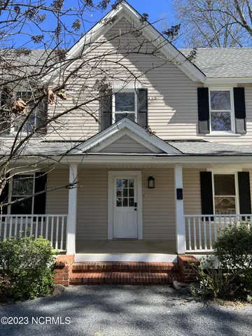 $2,050 | 145 East Vermont Avenue, Unit A, Southern Pines, NC 28387