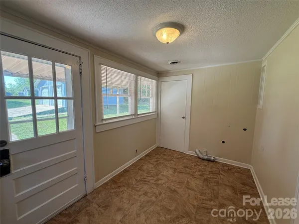 $1,375 | 507 Turnersburg Highway, Statesville, NC 28625