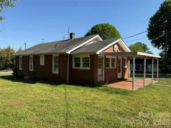 $1,375 | 507 Turnersburg Highway, Statesville, NC 28625