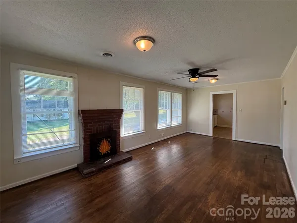 $1,375 | 507 Turnersburg Highway, Statesville, NC 28625