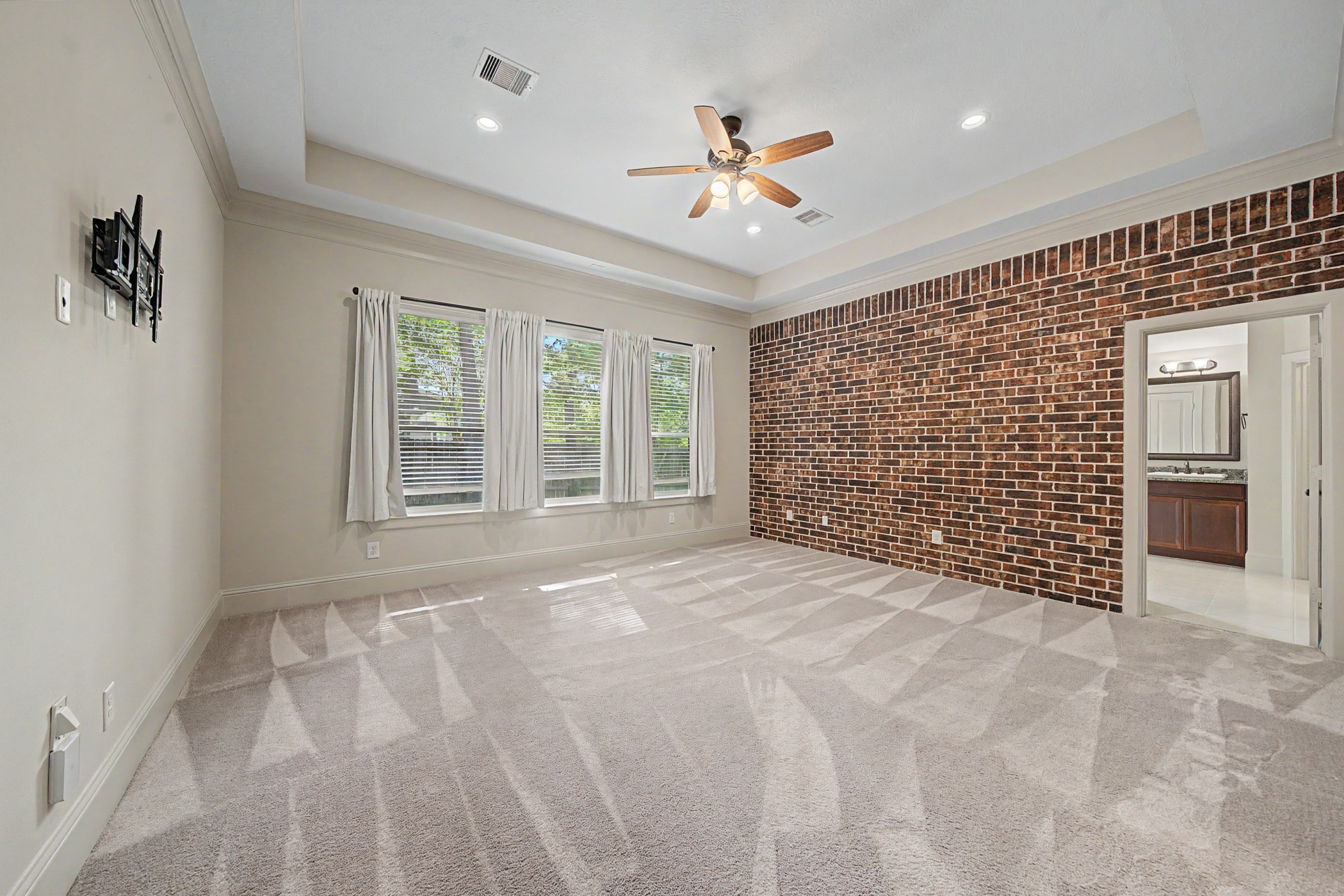 31032 Sunfall Trail Lane Spring, TX 77386 - Photo 16 of 39 a view of an empty room with a window