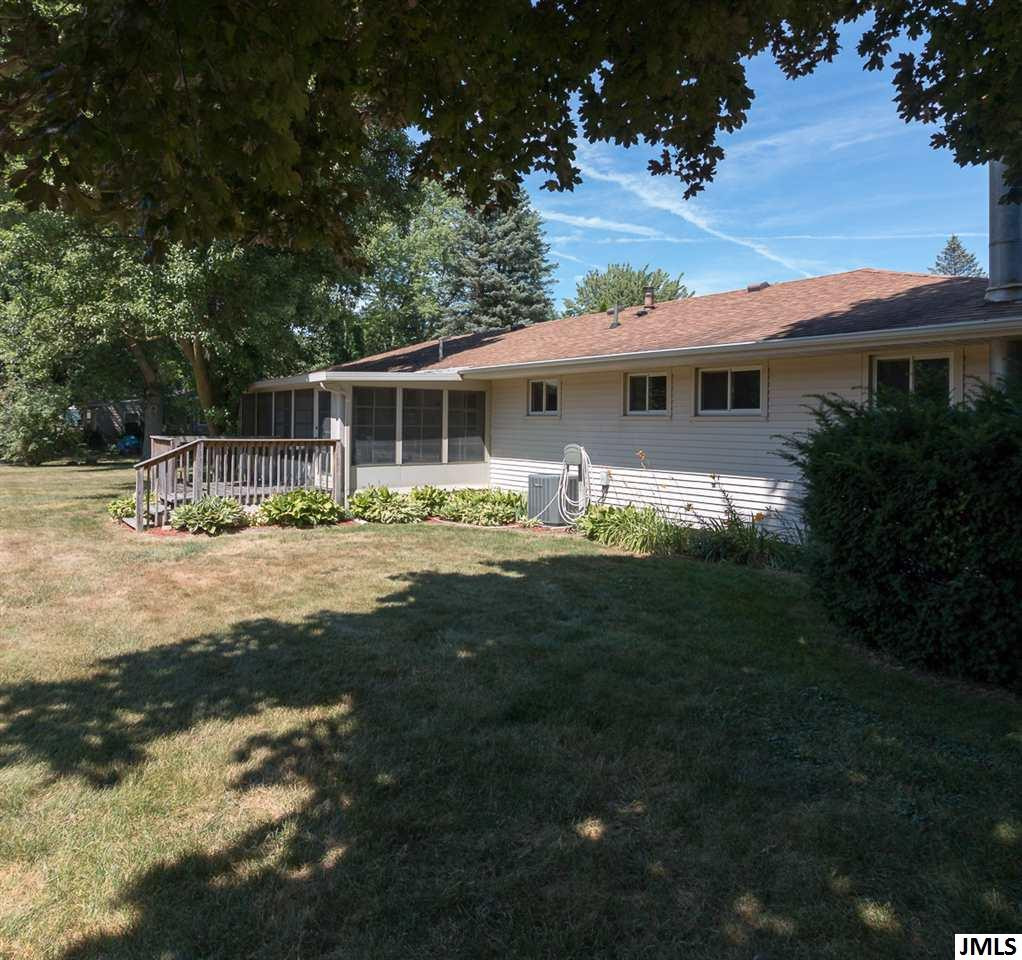 6012 Springfield Drive Jackson, MI 49201 - Photo 4 of 30 Photo 4