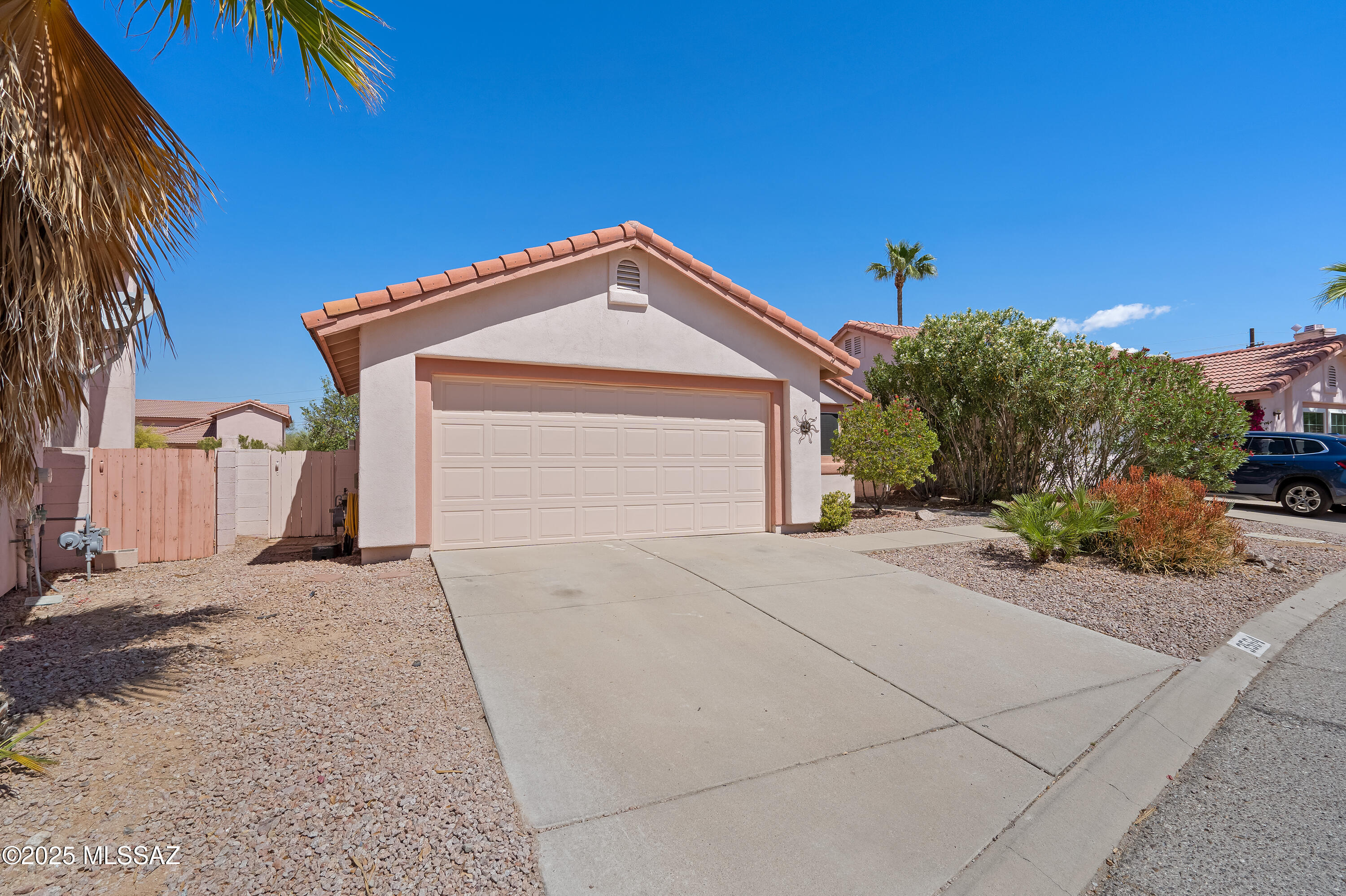 3564 West Sky Ridge Loop Tucson, AZ 85742 - Photo 2 of 50