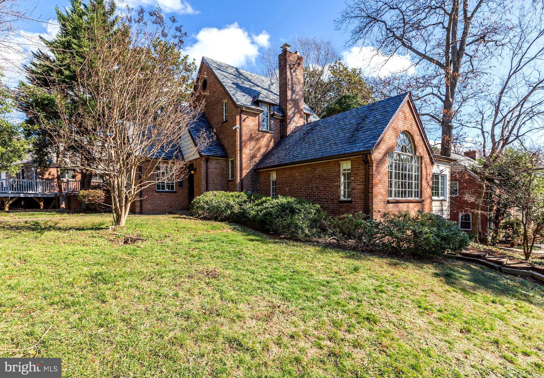 2 Park Valley Road Silver Spring, MD 20910 - Photo 2 of 34
