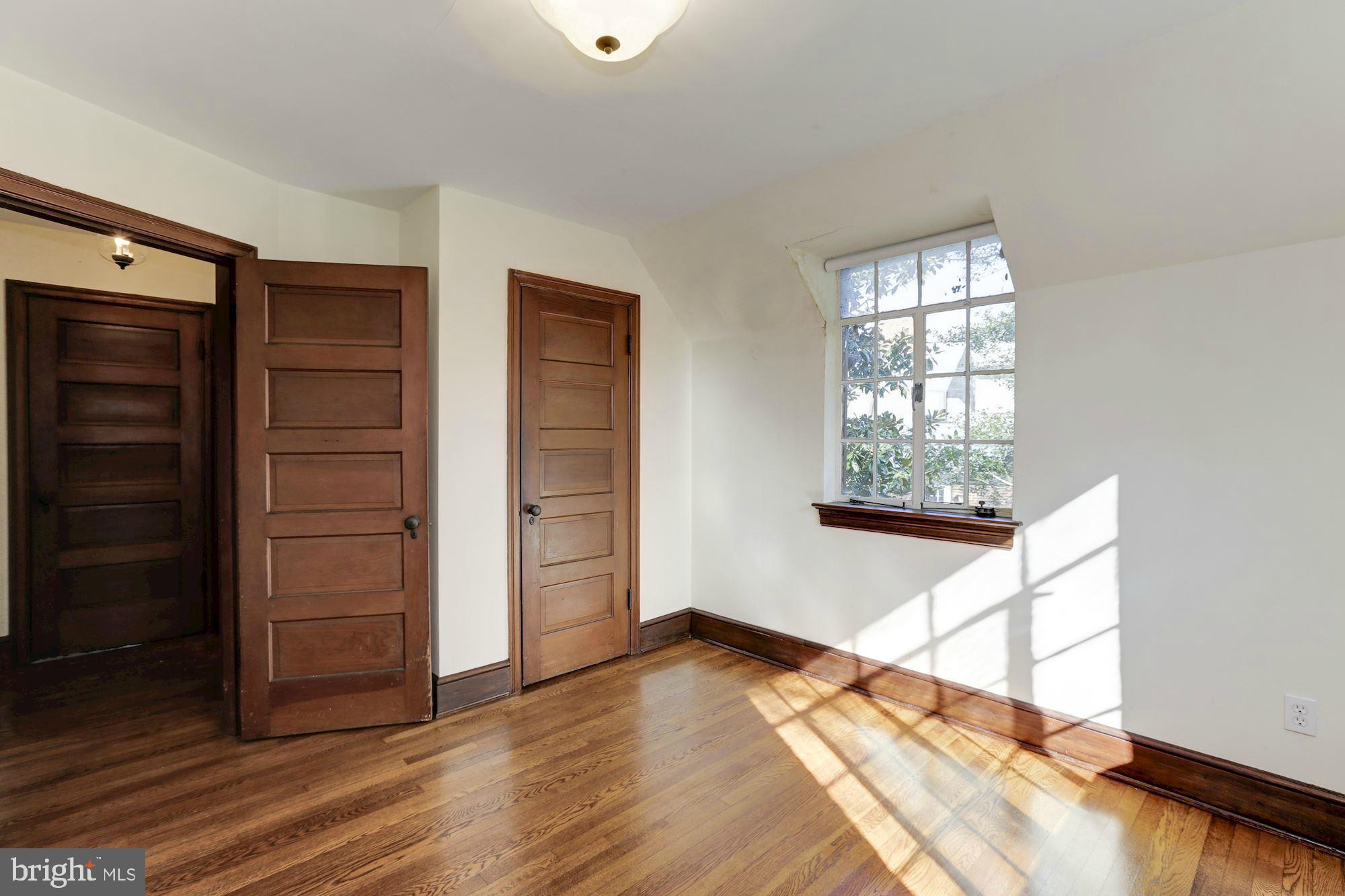 2 Park Valley Road Silver Spring, MD 20910 - Photo 20 of 34