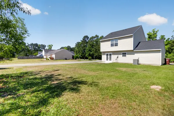 $274,900 | 250 White Street, Moncks Corner, SC 29461