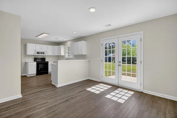 $274,900 | 250 White Street, Moncks Corner, SC 29461