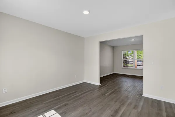 $274,900 | 250 White Street, Moncks Corner, SC 29461