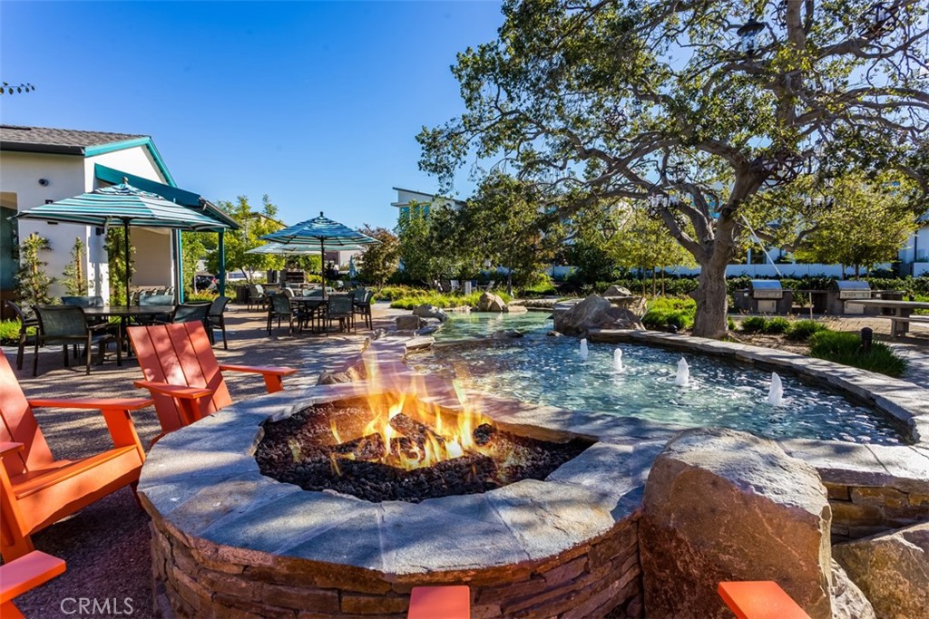 31680 Williams Way Rancho Mission Viejo, CA 92694 - Photo 33 of 35 a view of a swimming pool with a patio