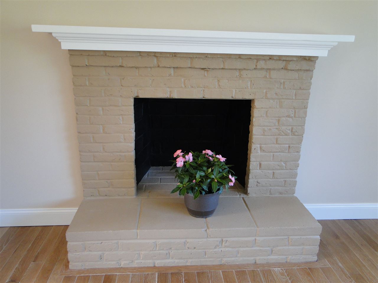 287 Liberty Hill Road Gilford, NH 03249 - Photo 17 of 34