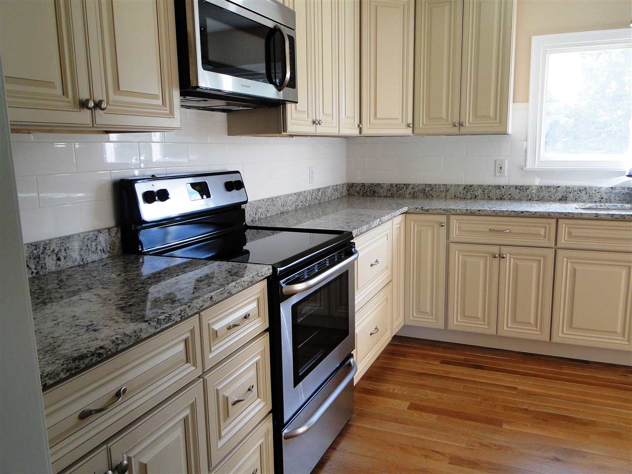 287 Liberty Hill Road Gilford, NH 03249 - Photo 9 of 34