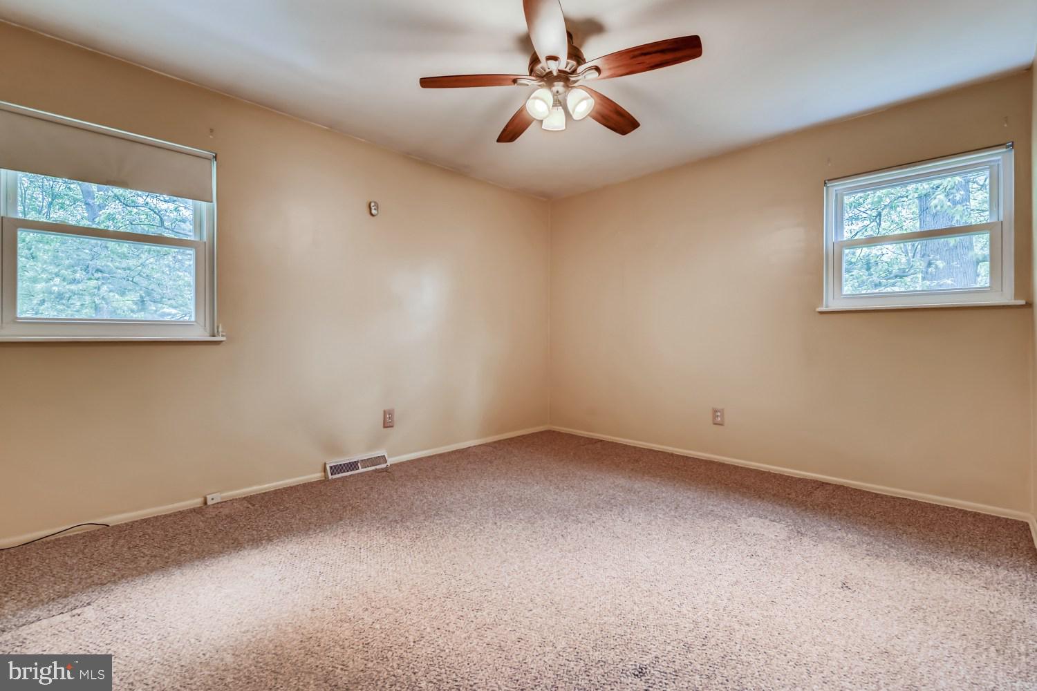 254 Magothy Bridge Road Pasadena, MD 21122 - Photo 20 of 32