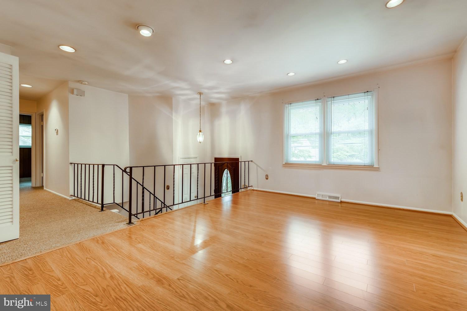 254 Magothy Bridge Road Pasadena, MD 21122 - Photo 6 of 32