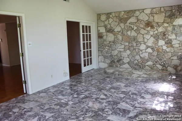 $1,595 | 6515 Joline Lane, San Antonio, TX 78218