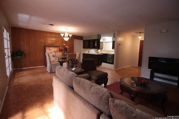 $1,595 | 6515 Joline Lane, San Antonio, TX 78218