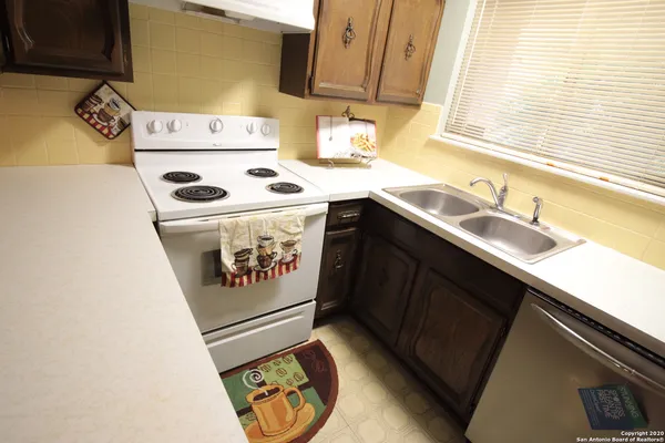 $1,595 | 6515 Joline Lane, San Antonio, TX 78218