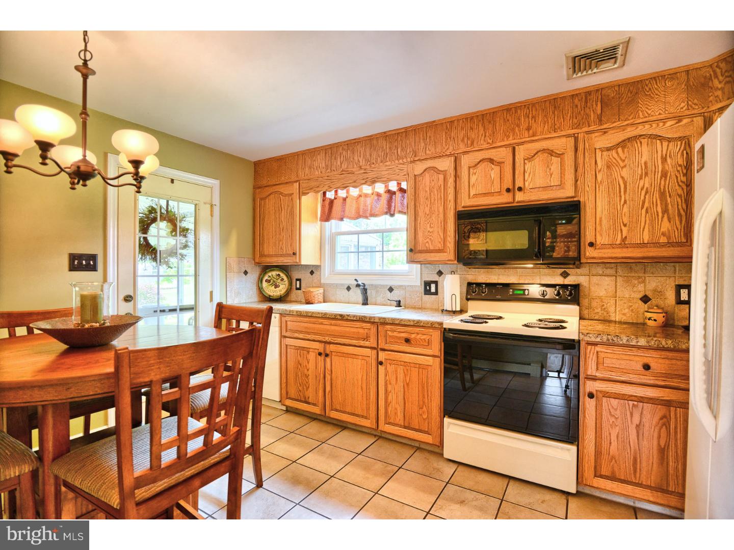 213 Rothermel Boulevard Reading, PA 19605 - Photo 12 of 25 Gallery Image 12