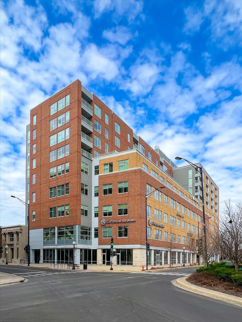 301 North Neil St Unit 808809  