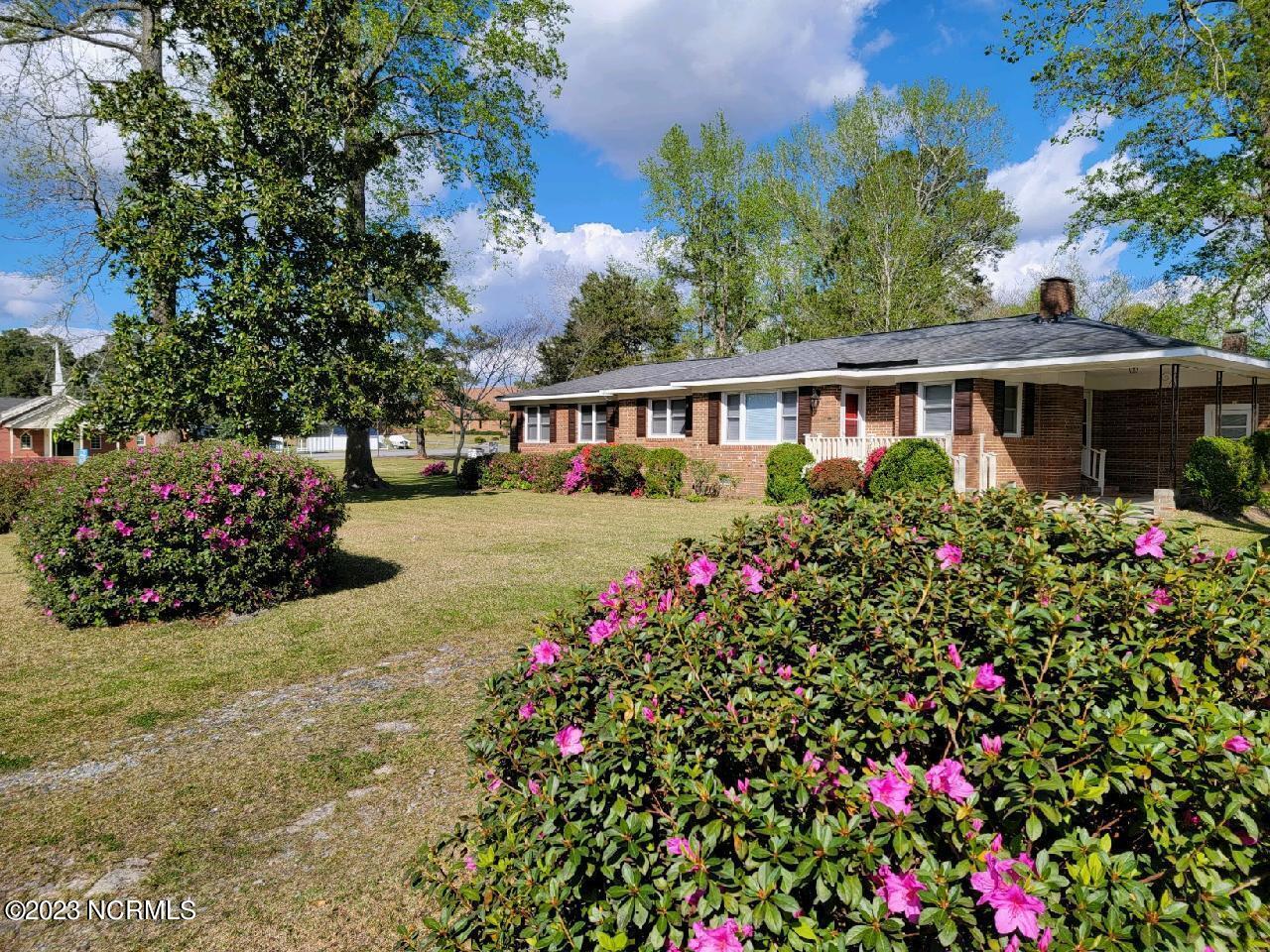 1051 White Road Williamston, NC 27892 - Photo 4 of 56 123562