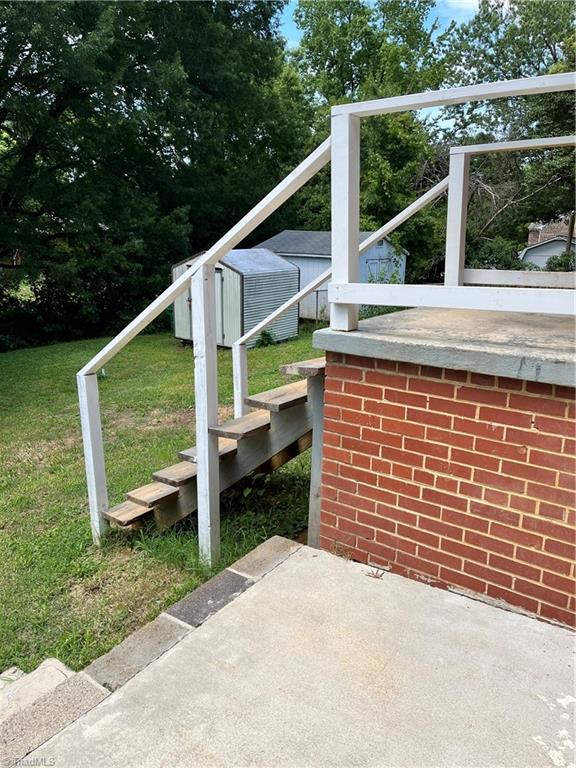 904 Jefferson Street High Point, NC 27260 - Photo 4 of 12 Gallery Image 4