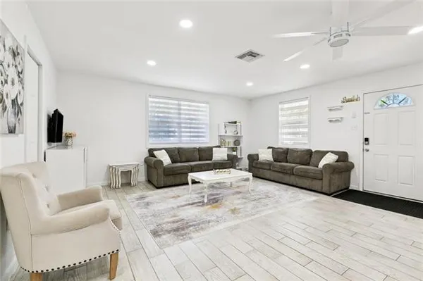 $3,800 | 1015 Roselawn Street, Metairie, LA 70001