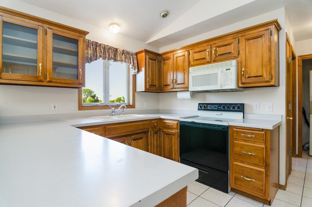 4350 Champion Road New Franken, WI 54229 - Photo 7 of 48