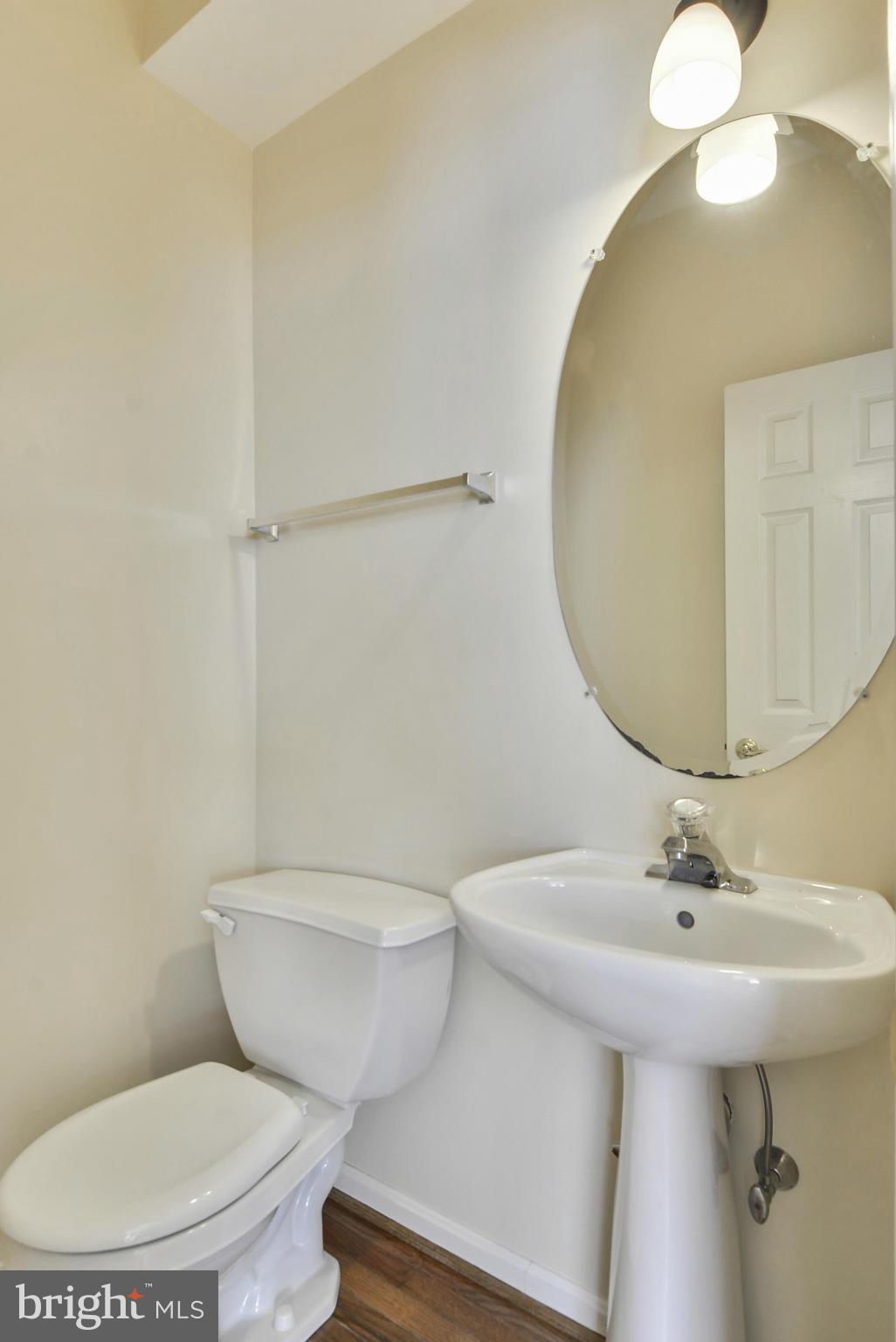 854 Clamshell Court Edgewater, MD 21037 - Photo 22 of 30 Main Level Powder Room