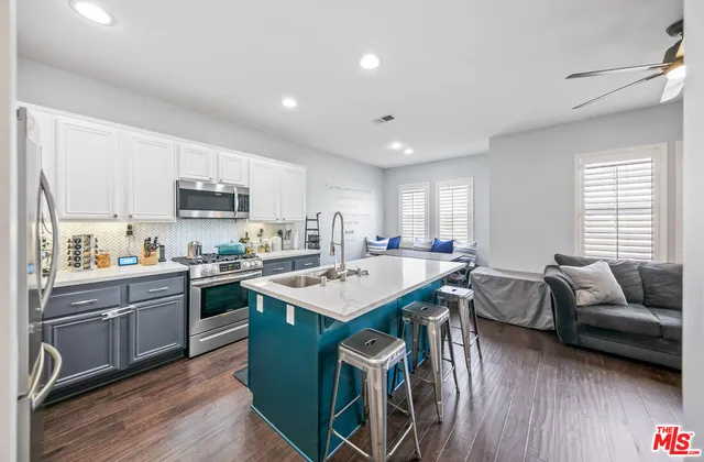 $699,000 | 26828 Willow Creek Lane, Unit 23, Valencia, CA 91355