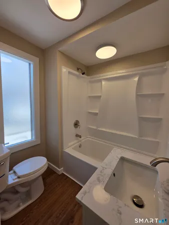 $1,850 | 14 Smith Street, Unit 1, Ansonia, CT 06401