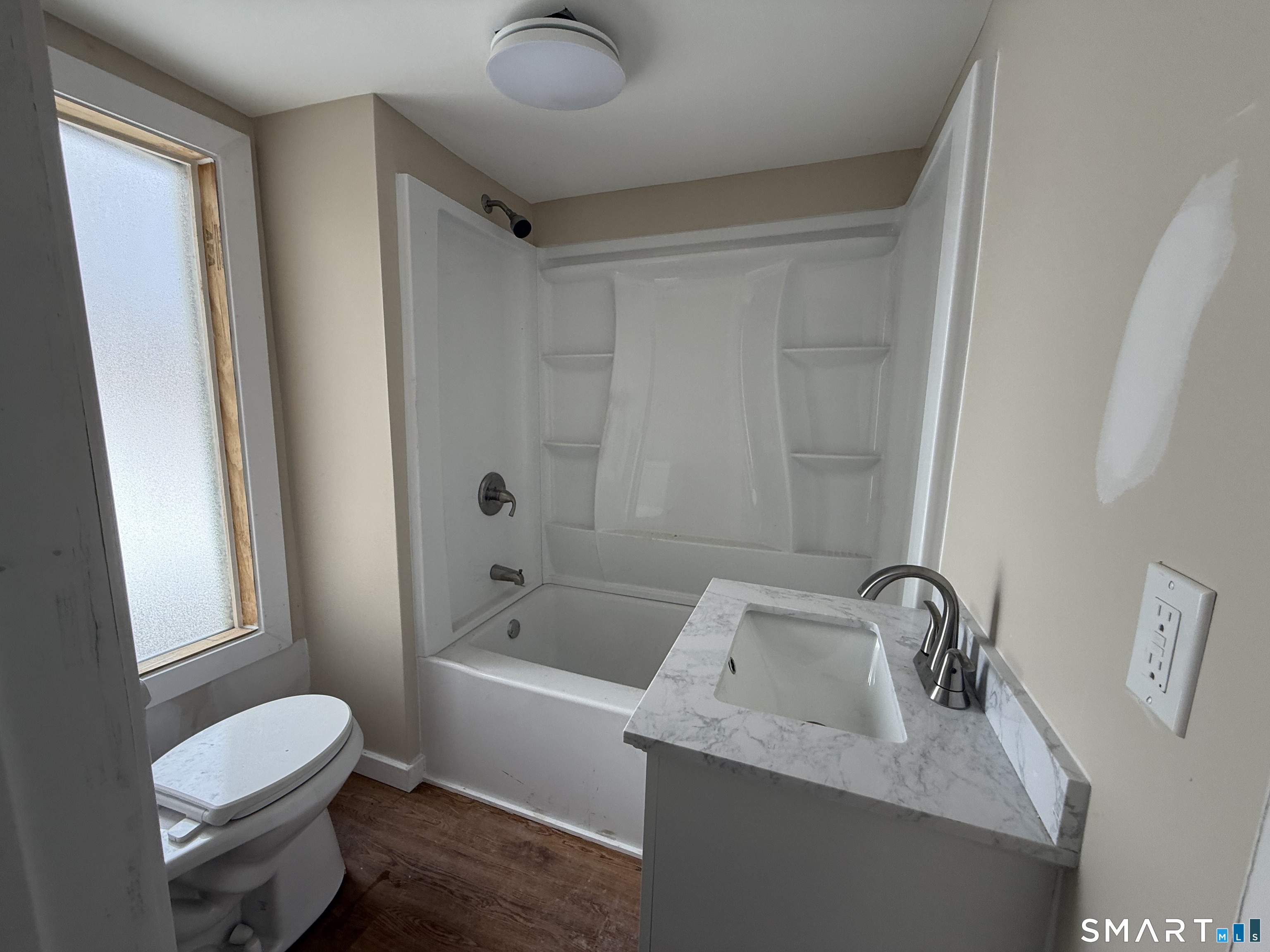14 Smith Street, Unit 1 Ansonia, CT 06401 - Photo 5 of 9