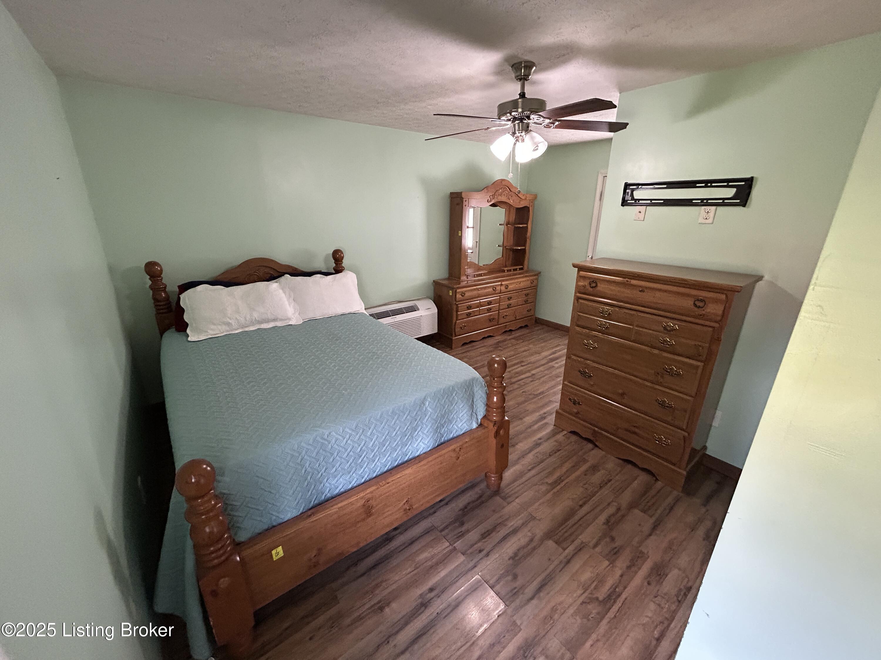 151 County Line Road Louisville, KY 40229 - Photo 60 of 82 1-188