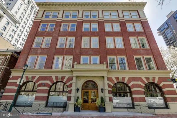 $3,375,000 | 227 South 6th Street, Unit PE, Philadelphia, PA 19106