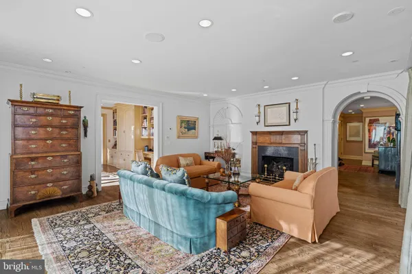 $3,375,000 | 227 South 6th Street, Unit PE, Philadelphia, PA 19106